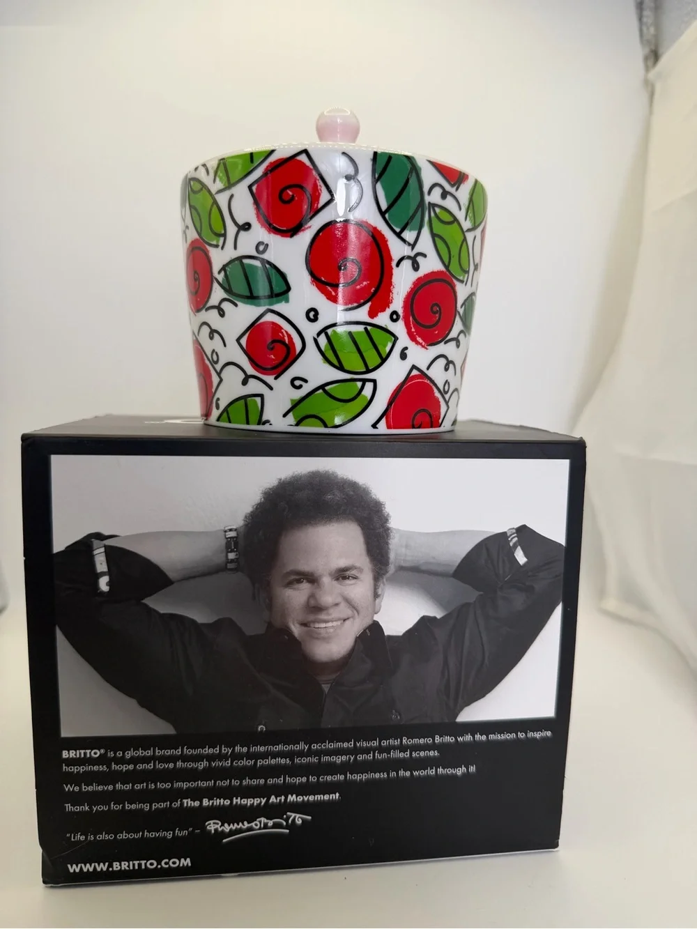 Romero Britto Bone China Covered Sugar Bowl 10.4 oz NIB